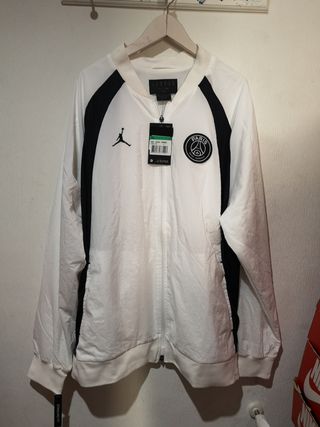 Nike jordan x Psg París Saint Germain chaqueta de segunda mano por 55 EUR  en Alicante en WALLAPOP