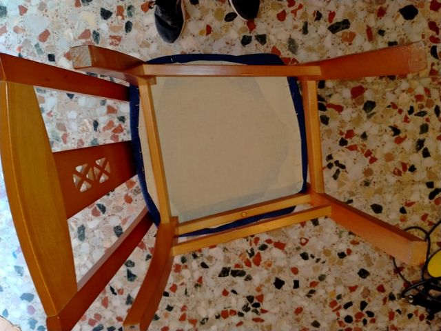 Mesa, 6 sillas y mesita doble altura.