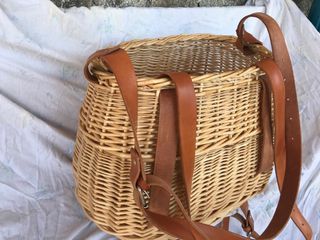 Mochila de mimbre para recoger setas de segunda mano por 80 EUR en Colmenar  Viejo en WALLAPOP