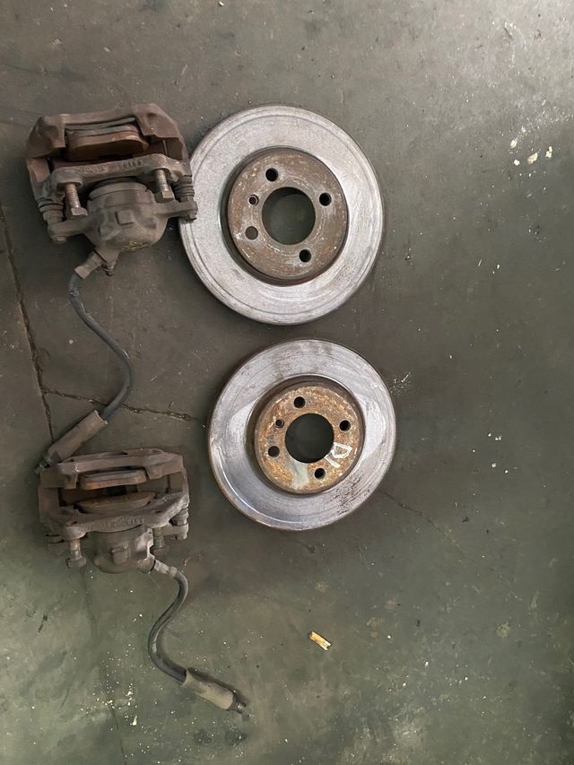 Frenada delantera completa bmw e30 318IS