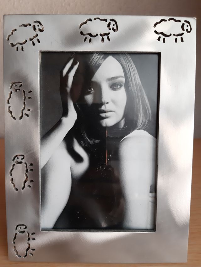 Lote 4 portarretratos.