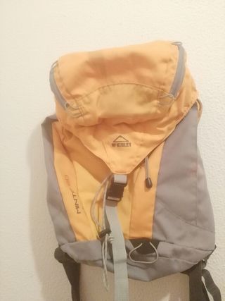 Mochila de montaña y viajes Mckinley, de segunda mano por 4 EUR en Girona  en WALLAPOP
