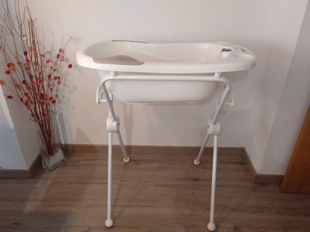 Bañera Olmitos de segunda mano por 10 € en Badajoz en WALLAPOP