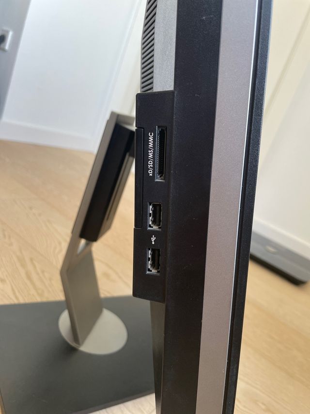 Monitor 24" profesional Dell U2410