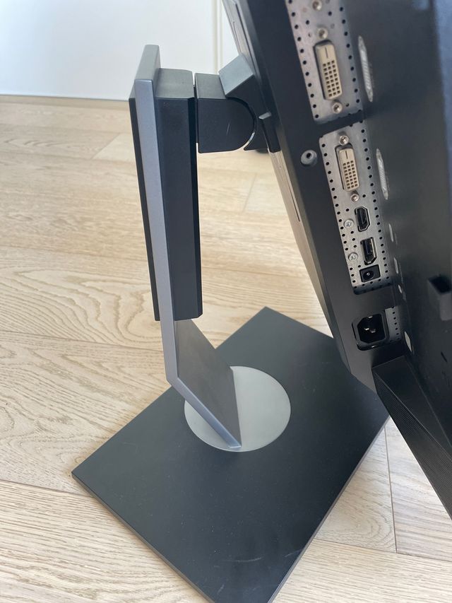 Monitor 24" profesional Dell U2410