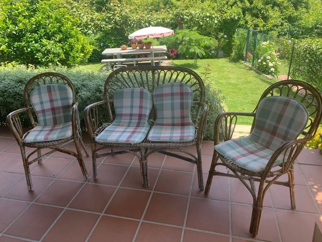 Conjunto jardín mimbre 4 plazas de segunda mano por 40 € en Santiago de
