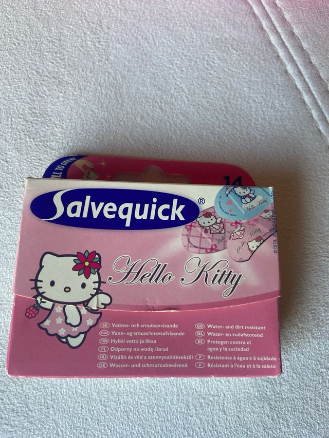 HELLO KITTY