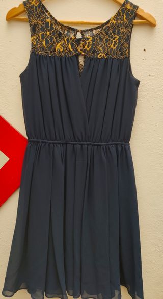 Vestido fiesta Nikibiki de segunda mano por 20 EUR en La Cuesta en WALLAPOP