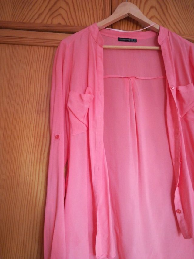 Camisa rosa fina