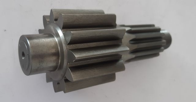 PIÑON TRACTOR ORUGA ITMA 453 500