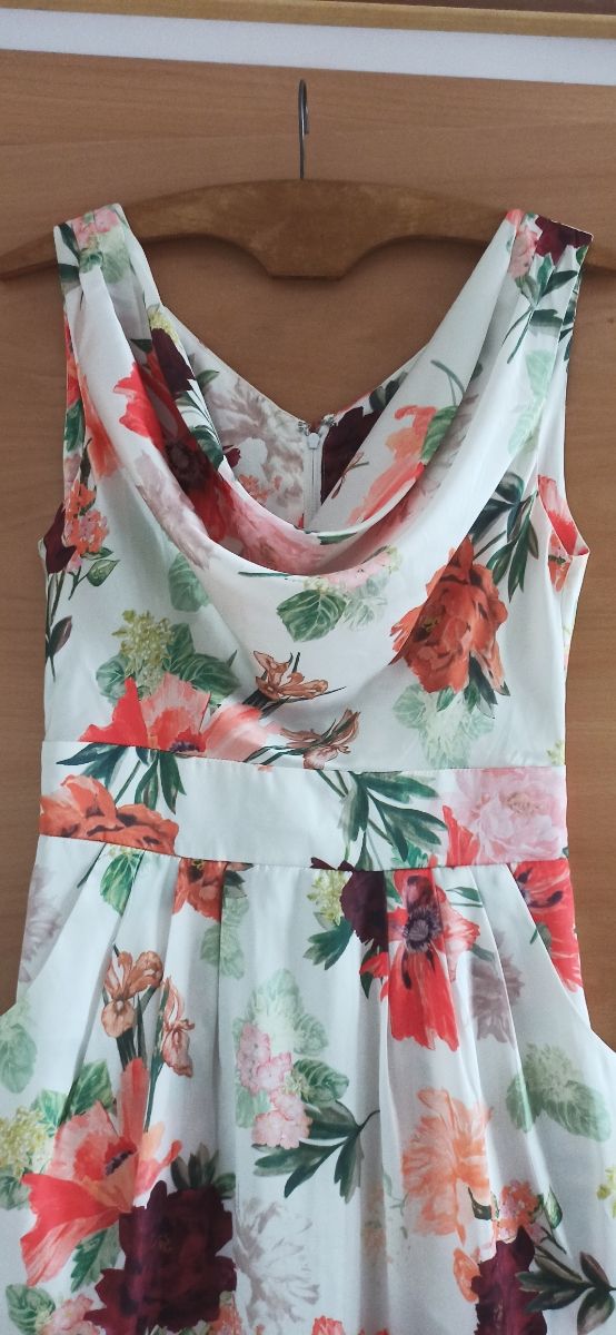 Precioso vestido estampado