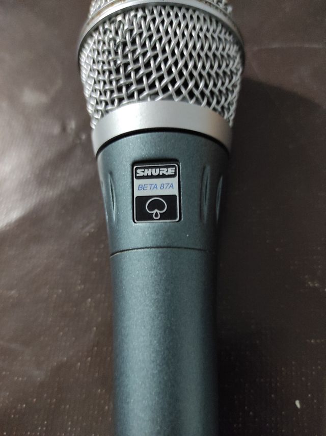 Micrófono Beta 87 A,con cable