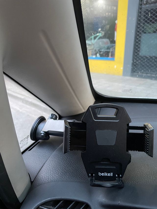 Soporte móvil coche