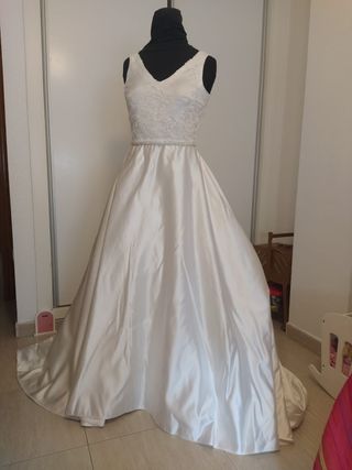 Vestido novia a estrenar talla 42 de segunda mano por 175 EUR en Murcia en  WALLAPOP