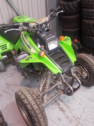 Kawasaki ksf 250 mojave