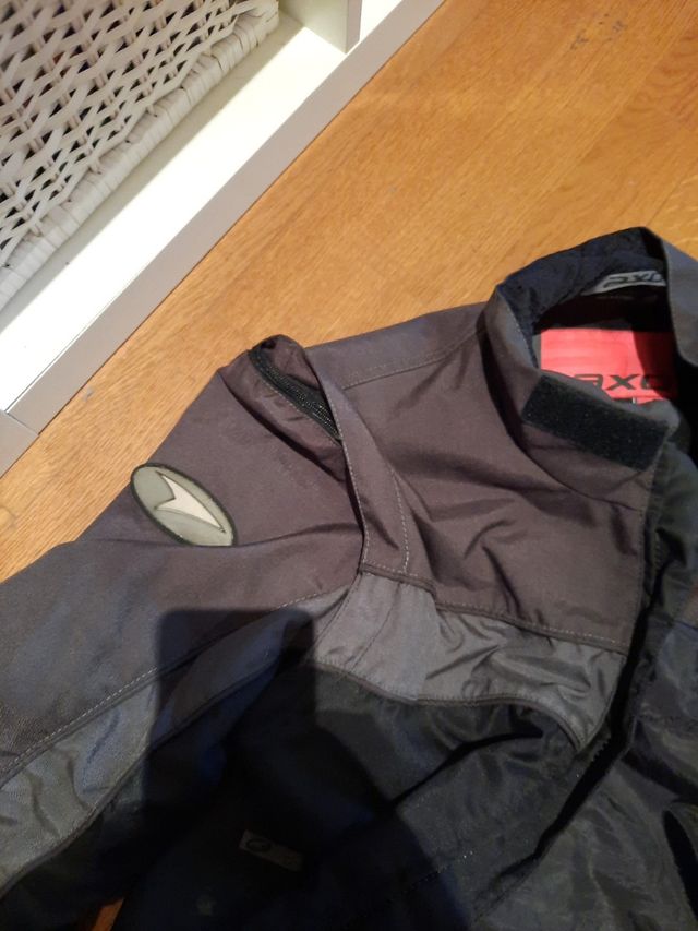 cazadora verano moto. vendo por cambio una nueva