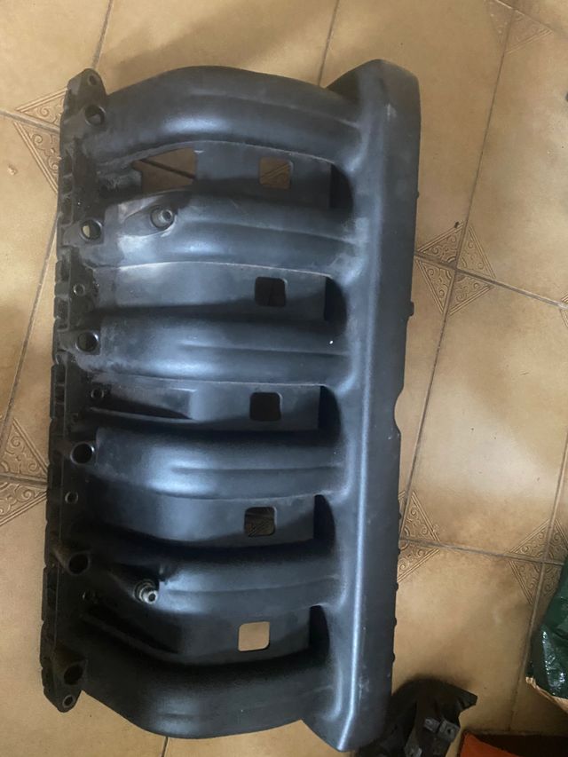 Colector admision 320i e36 e34