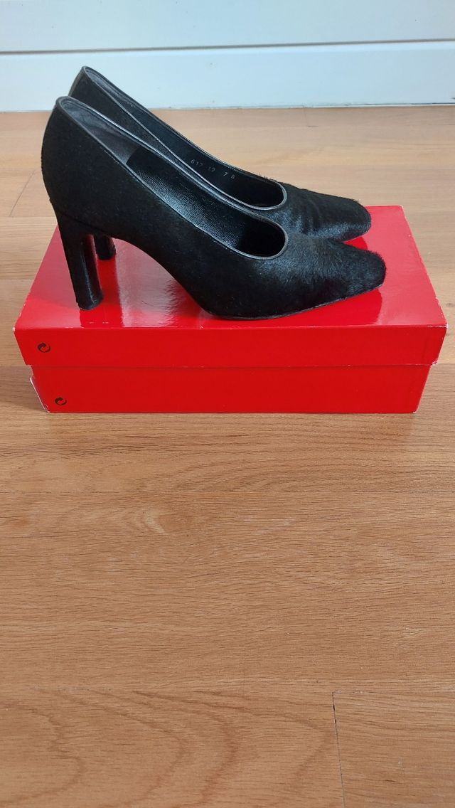 Zapatos tacón negros Charles Jourdan T37