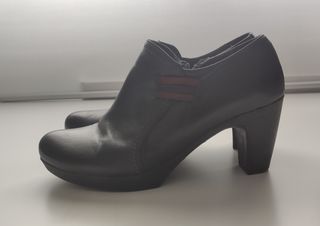 Botines Yokono Modelo Silvia-005 Botin Negro de Mujer - Calzados Pasos