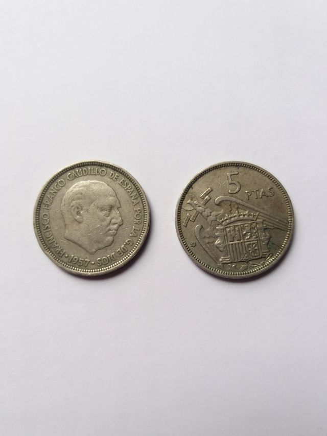 Lote de 2 monedas de 5 pesetas de 1957