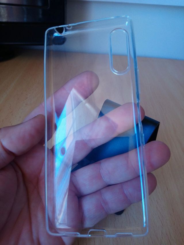 Funda tpu Xperia L4  XQ-AD51