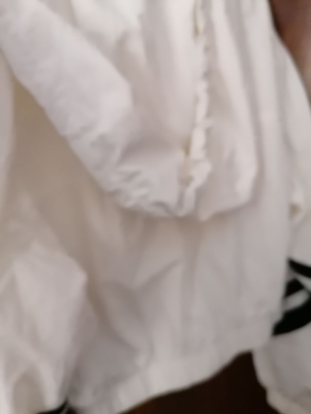 chaqueta cortaviento impermeable.