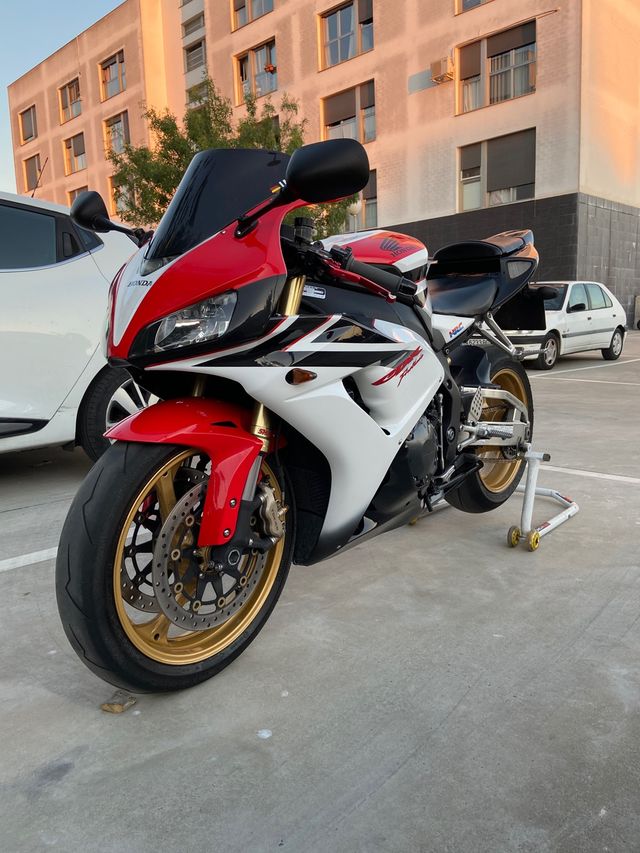 Honda CBR 1000 rr 2007 HRC de segunda mano por 6.500 € en Jerez de la