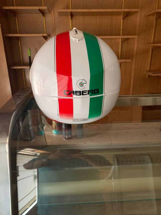 Casco jet