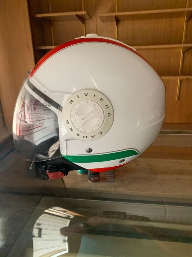 Casco jet
