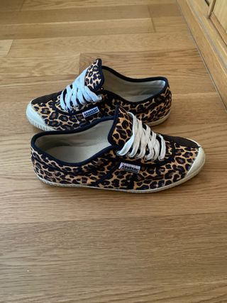 Se venden tenis kawasaki talla 43 de segunda mano por 20 EUR en Vigo en  WALLAPOP