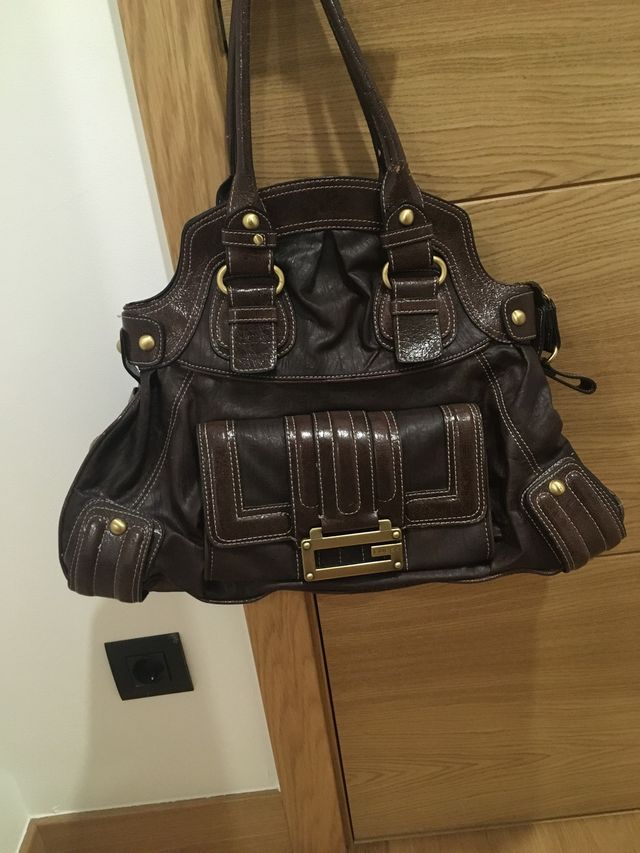 Bolso grande Guess
