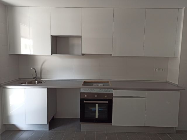 Muebles de cocina a estrenar de segunda mano por 1.000 € en Colonia