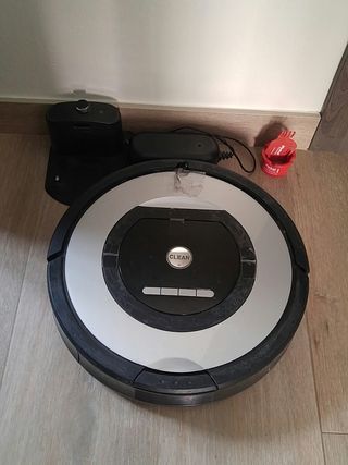 Roomba 775 robot aspirador de segunda mano por 50 EUR en Sant Joan Despí en  WALLAPOP