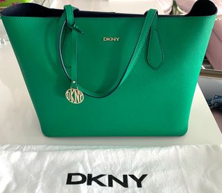 BOLSO DKNY de segunda mano por 75 EUR en Alicante en WALLAPOP