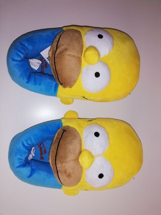 Zapatillas de casa, pantuflas. Homer Simpsons de segunda mano por 5 EUR en  Santa Cruz de Tenerife en WALLAPOP