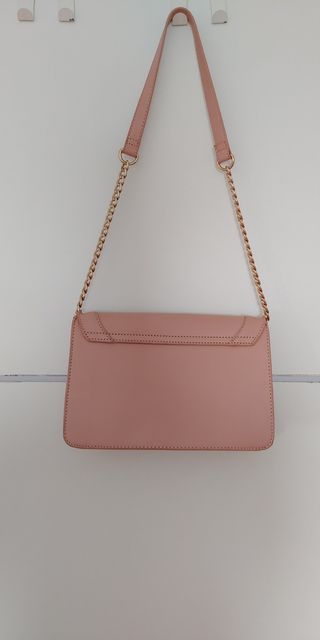 Bolso Rosa palo bordado. de segunda mano por 5 EUR en El Ejido en WALLAPOP