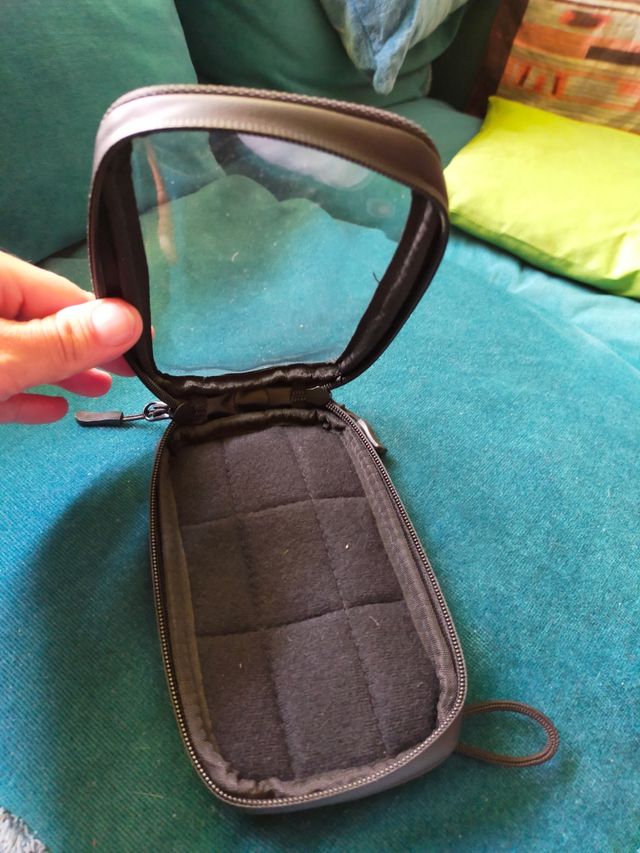 Cover magnetica per GPS da moto