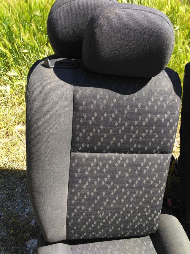 Asientos traseros Ford Focus MK1,3 p,2000