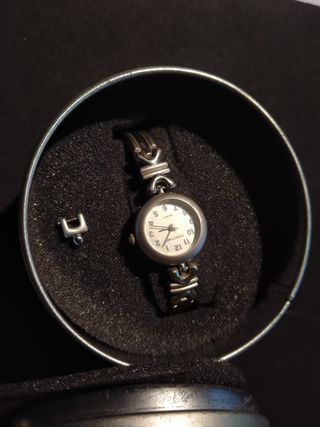 Reloj Exactime Quartz de segunda mano por 12 EUR en Sant Vicent del Raspeig  en WALLAPOP