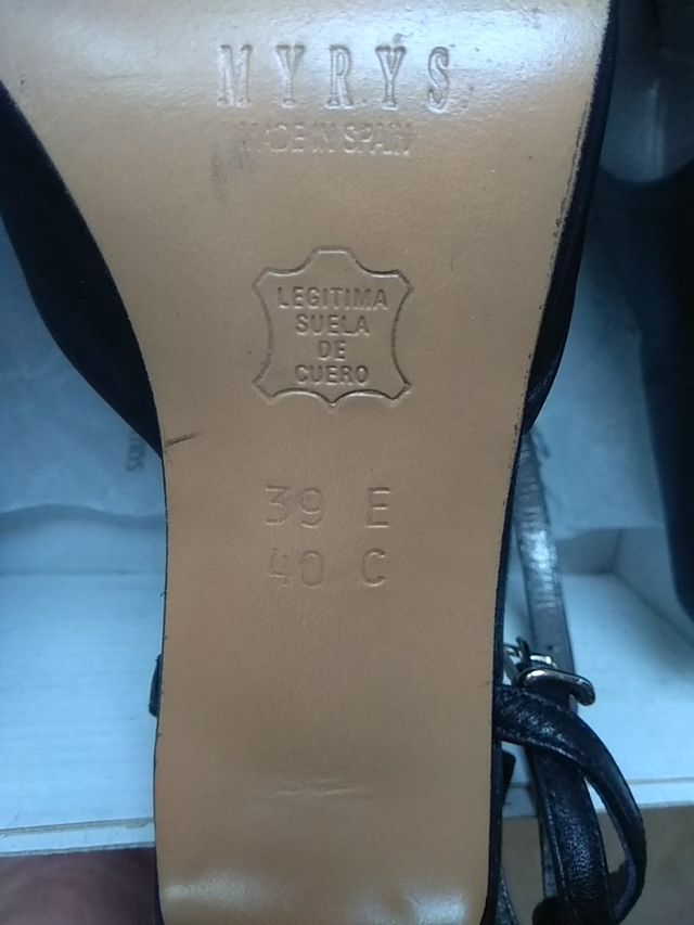 SANDALI NERI CON TACCO A ZOCCOLO, N. 39/40