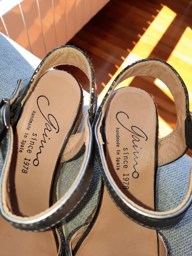 Sandalias de cuña y esparto. Color plomo.Talla 37.