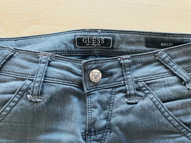 Pantalón de Guess