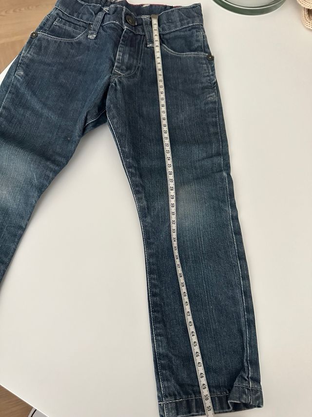 Levi's etiqueta roja niño talla 2