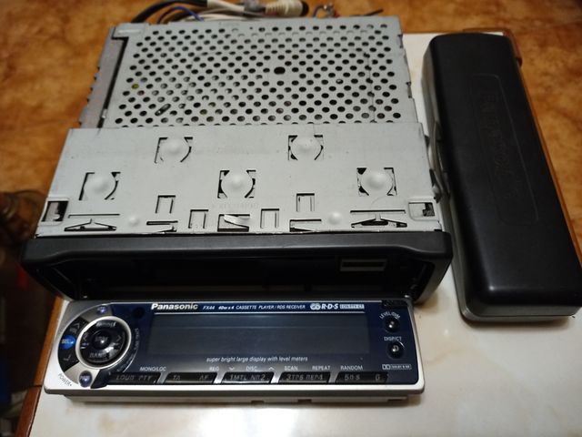 auto radio cassette Panasonic