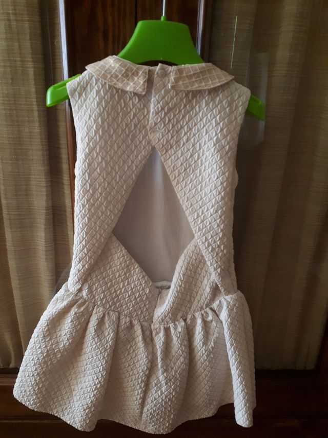 Vestido niña para ceremonia de Adolfo Dominguez