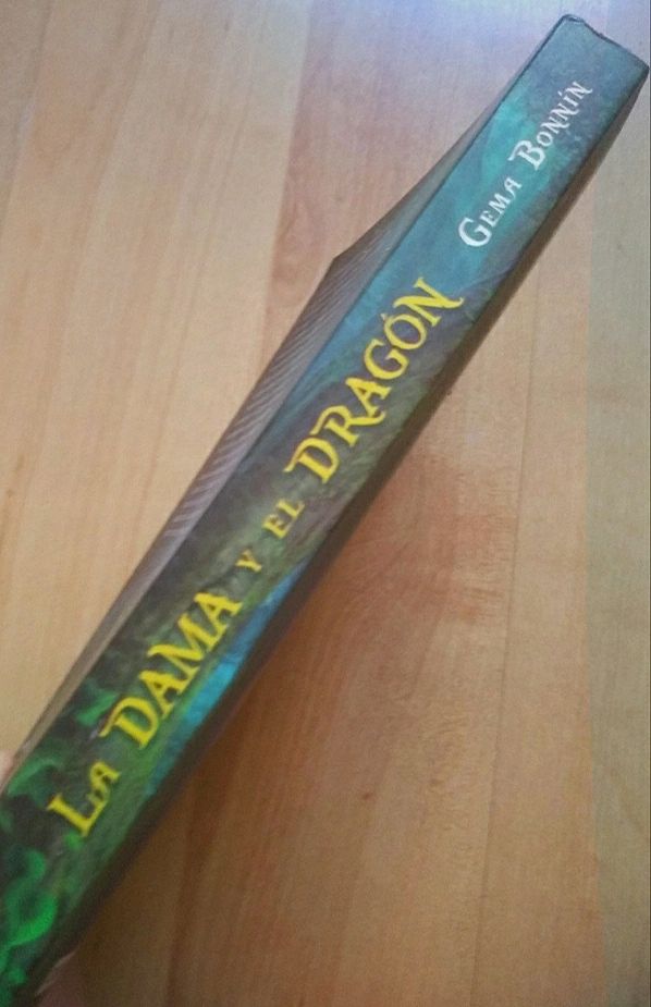 La dama y el dragón