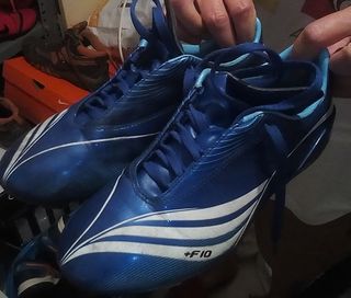 Zapatillas adidas Rojas de segunda mano en Valladolid en WALLAPOP