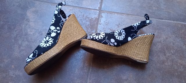 Sandalias de cuña número 38