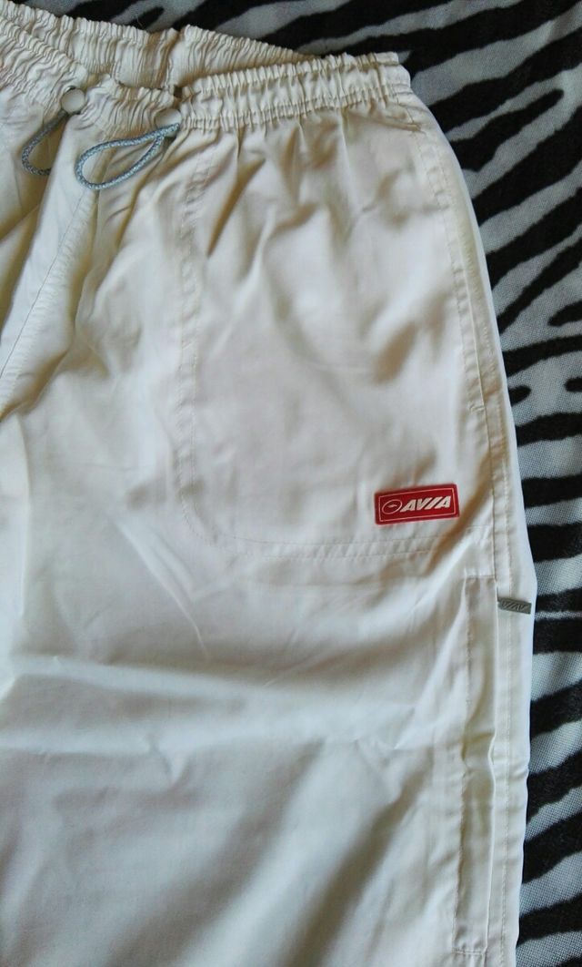 Pantalón Bermudas Avia. T-M