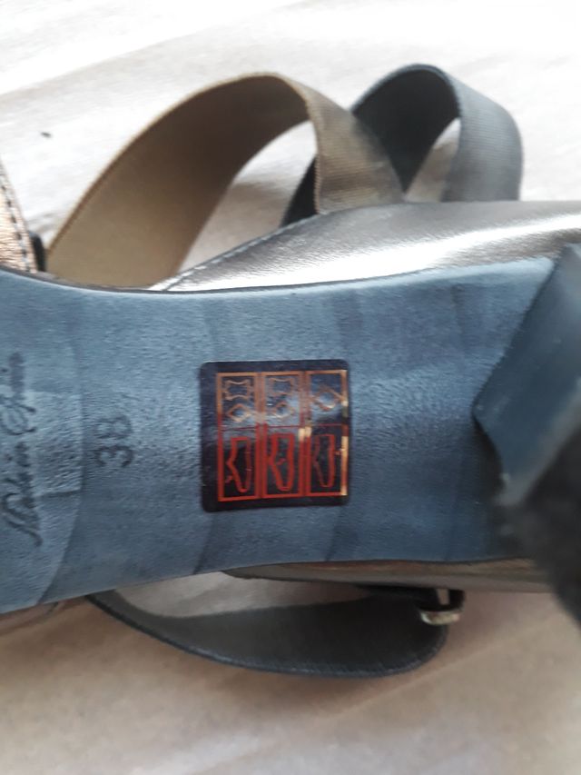 SANDALIAS HISPANITAS N° 38.